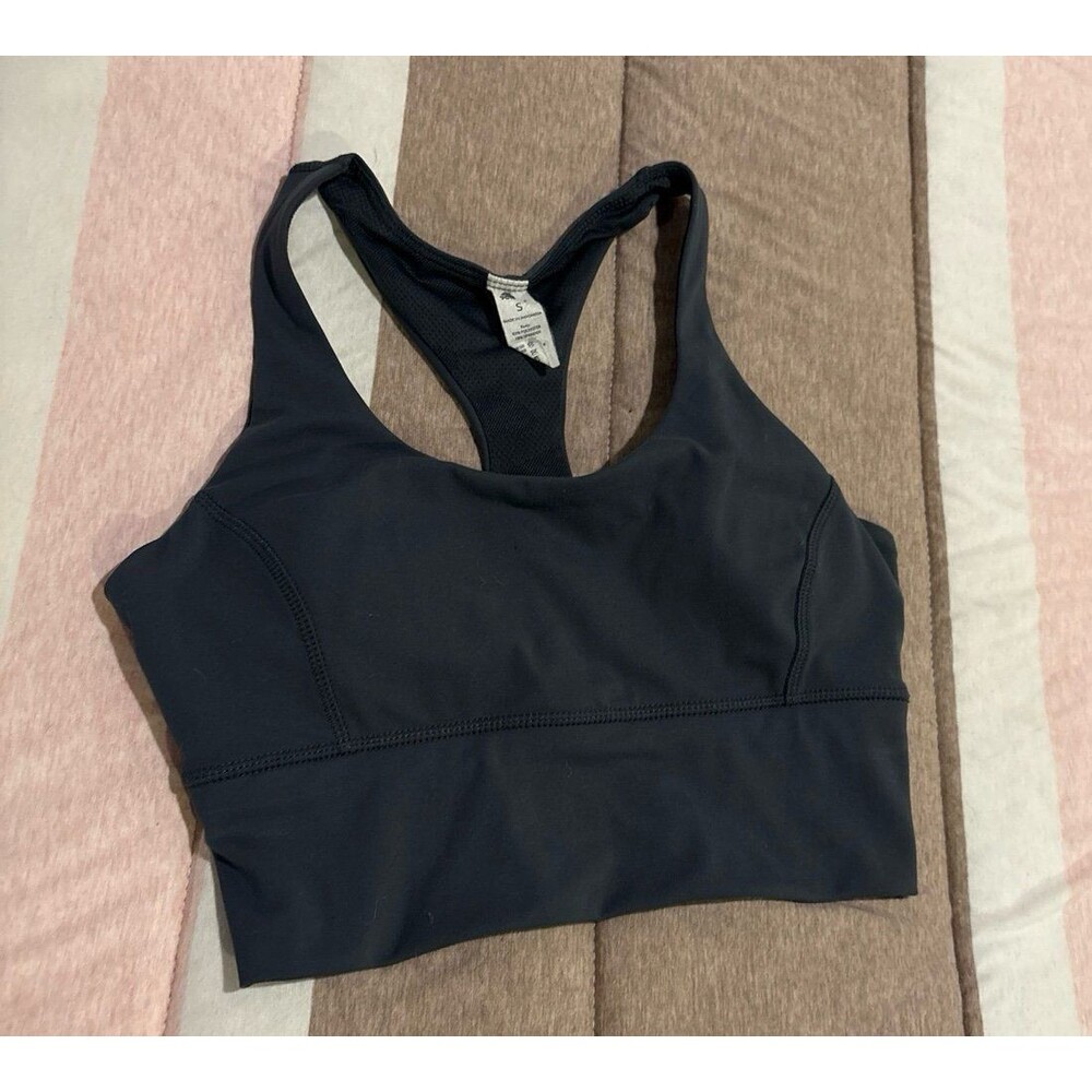sports bra